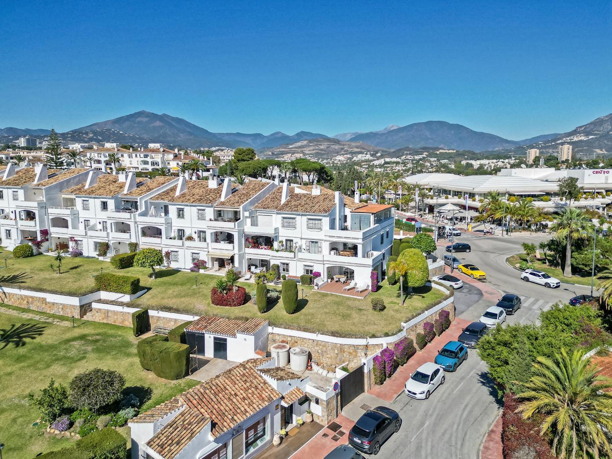 Banus - Beautiful Modern Flat Sea Views Apartemen Marbella
