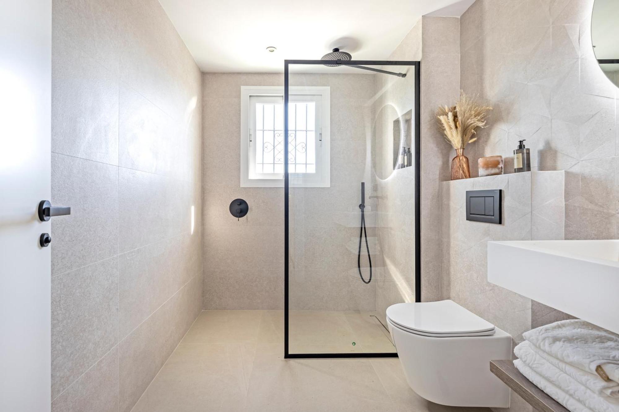Banus - Beautiful Modern Flat Sea Views Apartemen