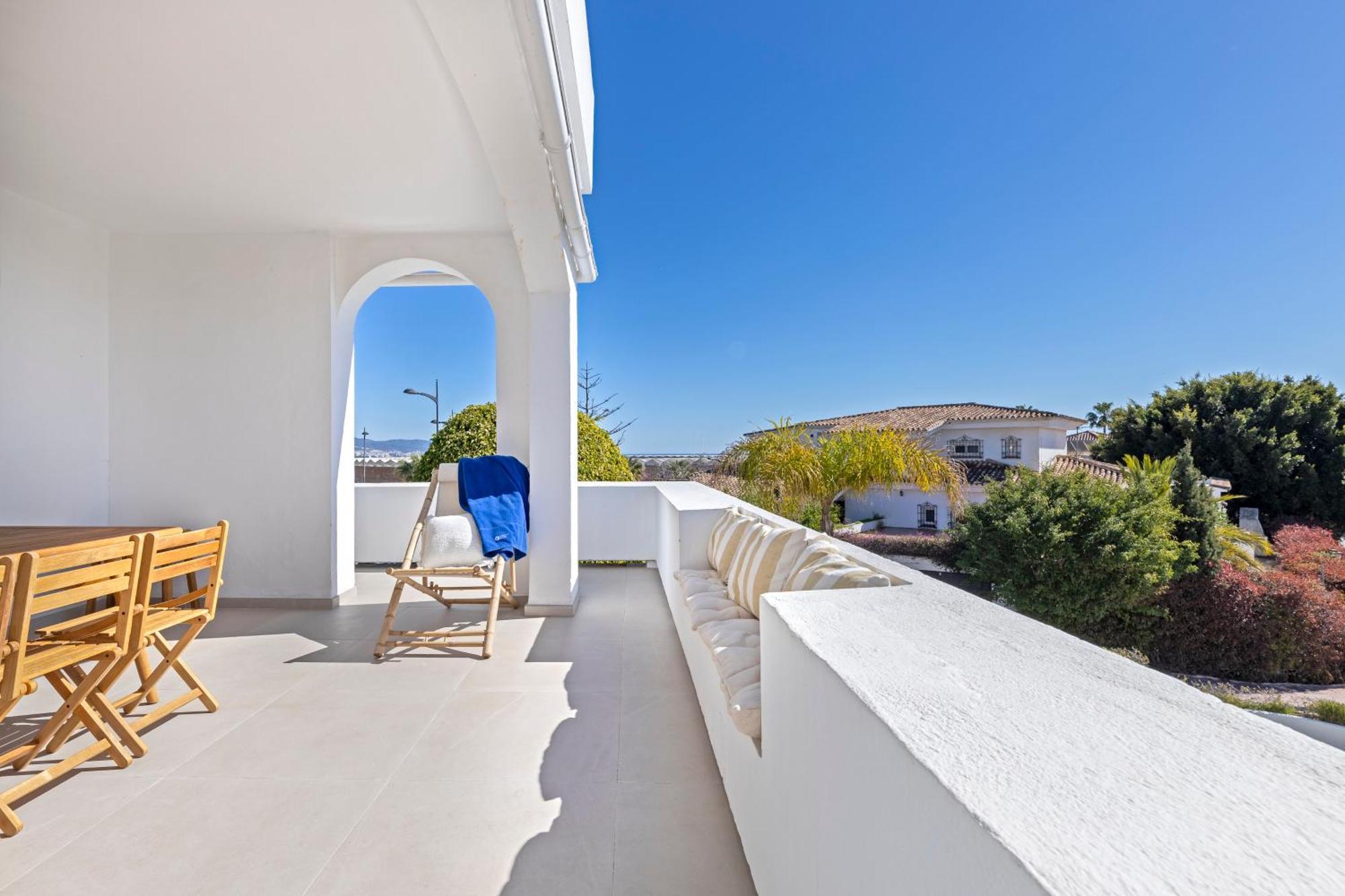Banus - Beautiful Modern Flat Sea Views Apartemen *