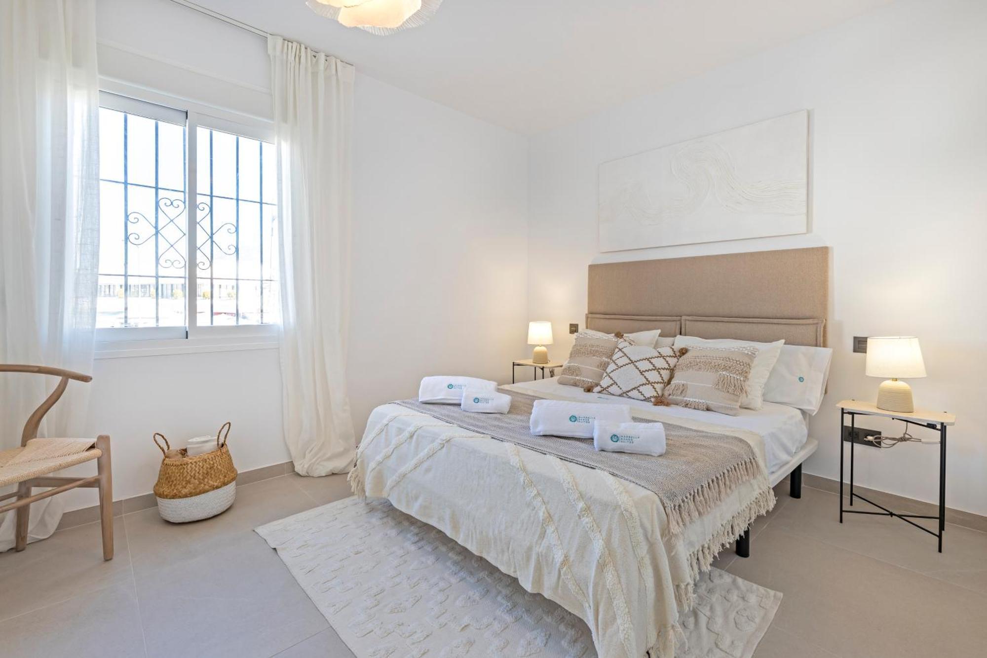 Banus - Beautiful Modern Flat Sea Views Apartemen *